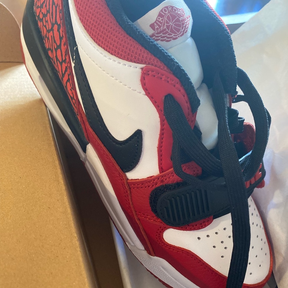 Nike Air Jordan boys shoes size 4y